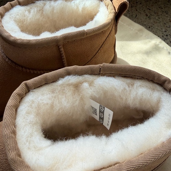 UGG Ultra Mini Chestnut Ankle Boots - Picture 5 of 5